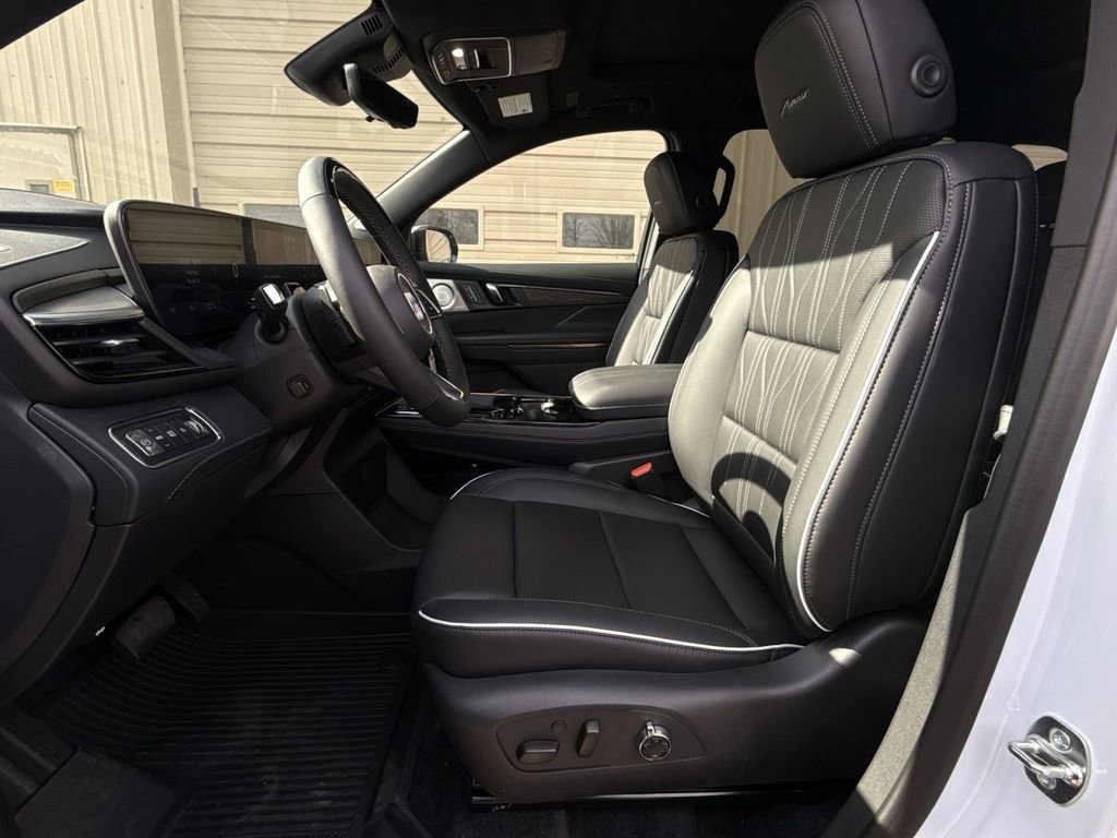 New 2026 Buick Enclave Avenir w/ Super Cruise Package image 13