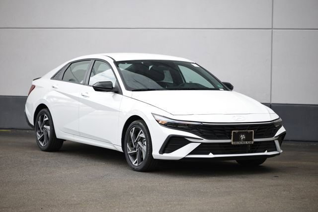 New 2025 Hyundai Elantra SEL image 1