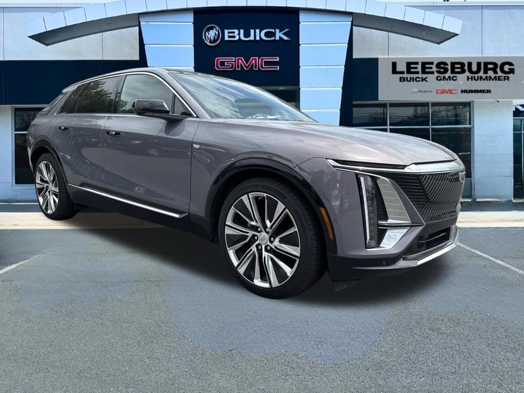 Used 2025 Cadillac Lyriq Luxury w/ LPO, Floor Liner Package AWD/4WD video 1