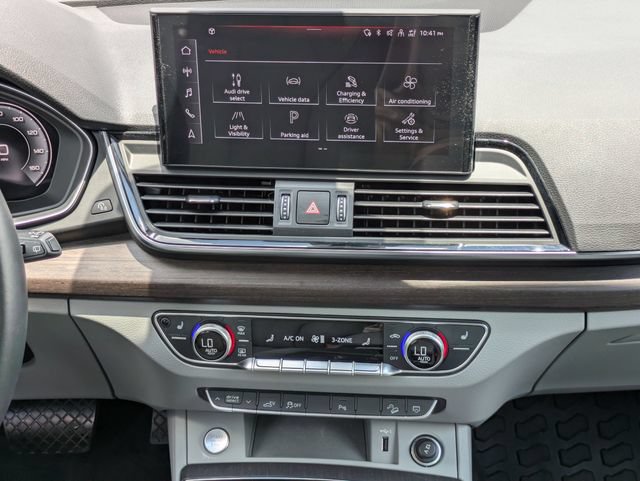 Used 2022 Audi Q5 e Premium AWD/4WD image 19