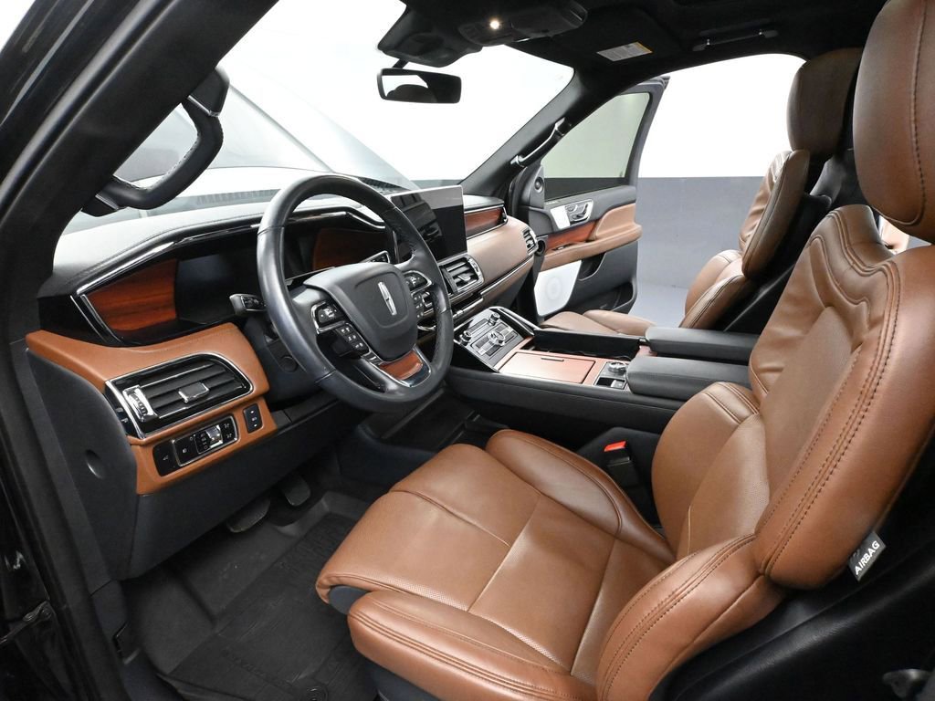 Used 2024 Lincoln Navigator Reserve w/ Equipment Group 201A image 22