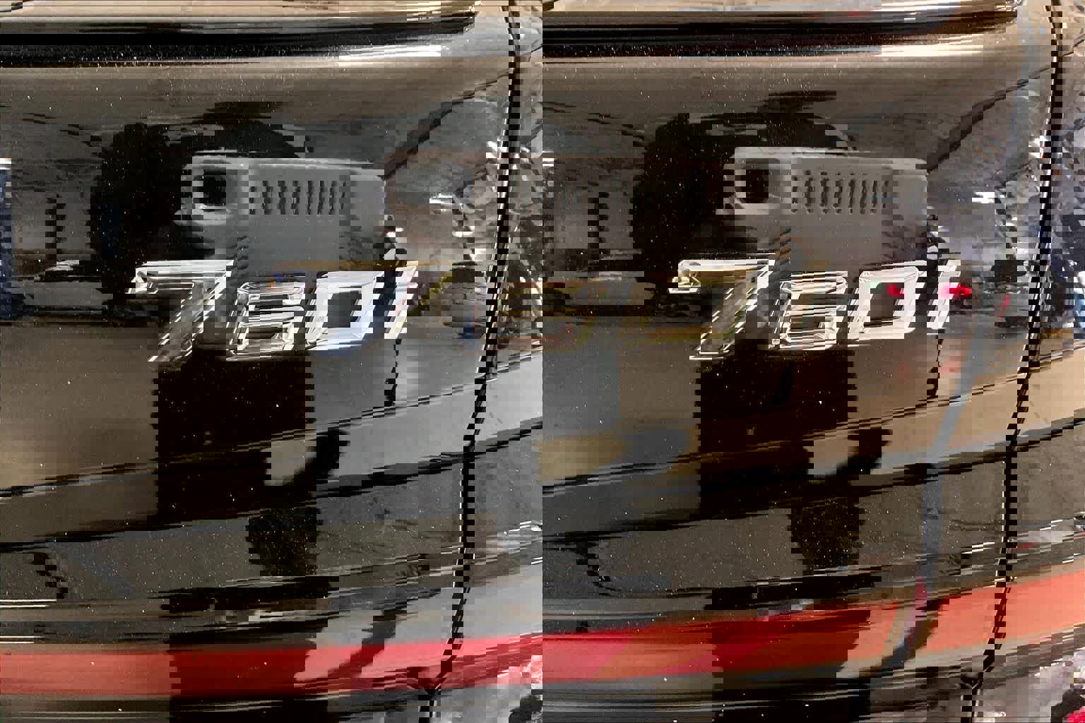 Certified 2023 BMW 760i xDrive w/ Executive Package image 9