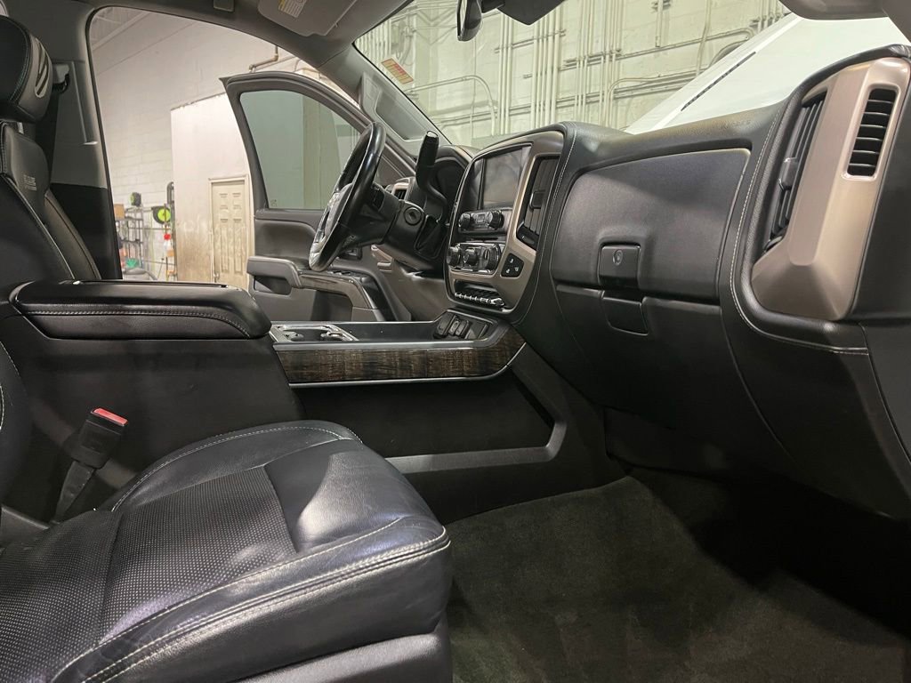 Used 2015 GMC Sierra 2500 Denali w/ Duramax Plus Package image 17