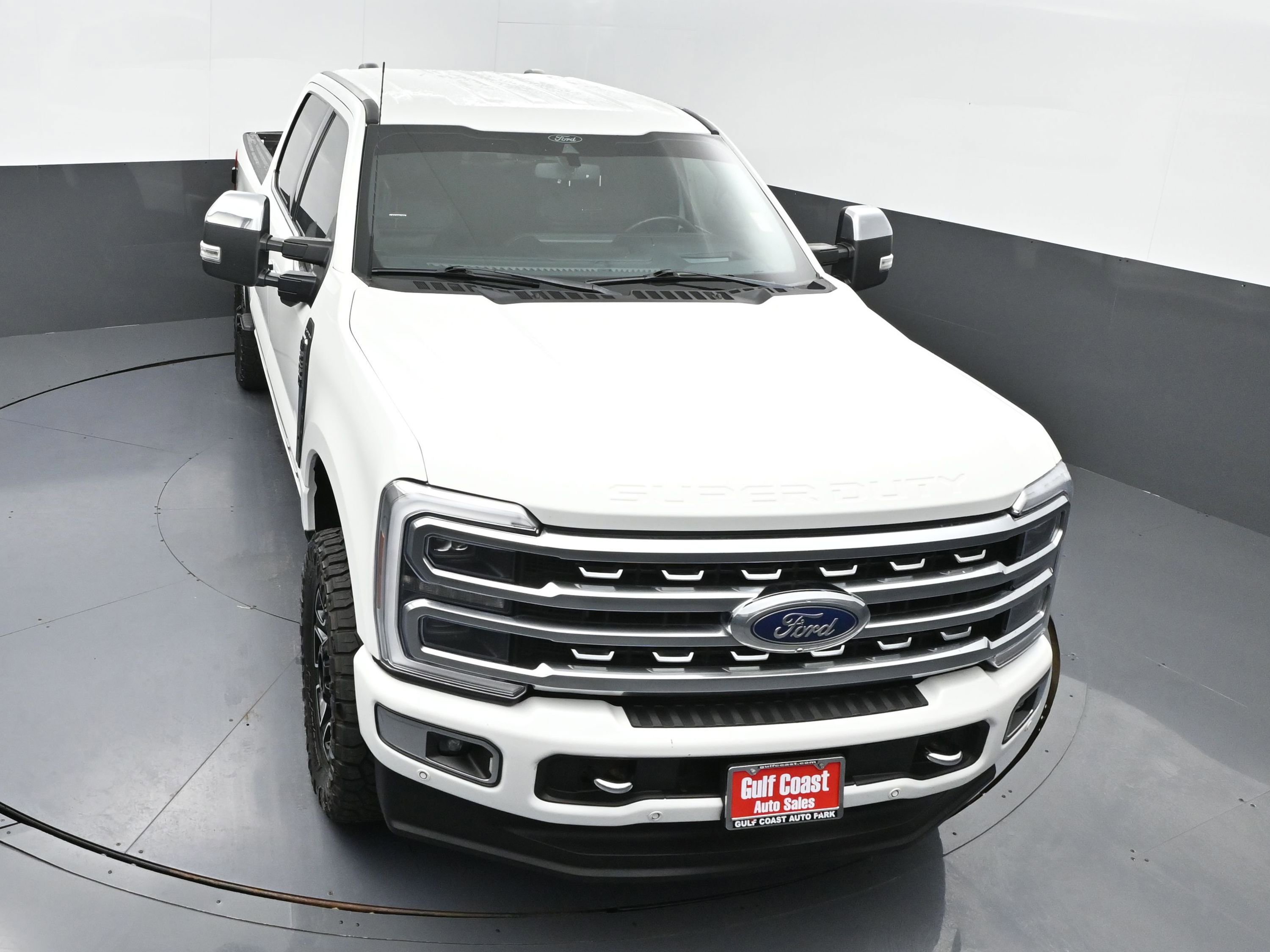 Used 2024 Ford F250 Platinum image 39
