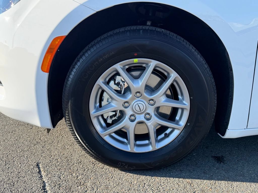New 2026 Chrysler Voyager LX FWD image 11