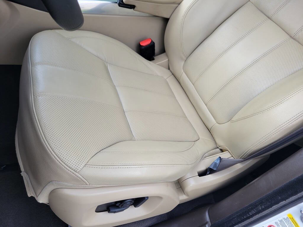 Used 2016 Land Rover Range Rover Sport SE image 36