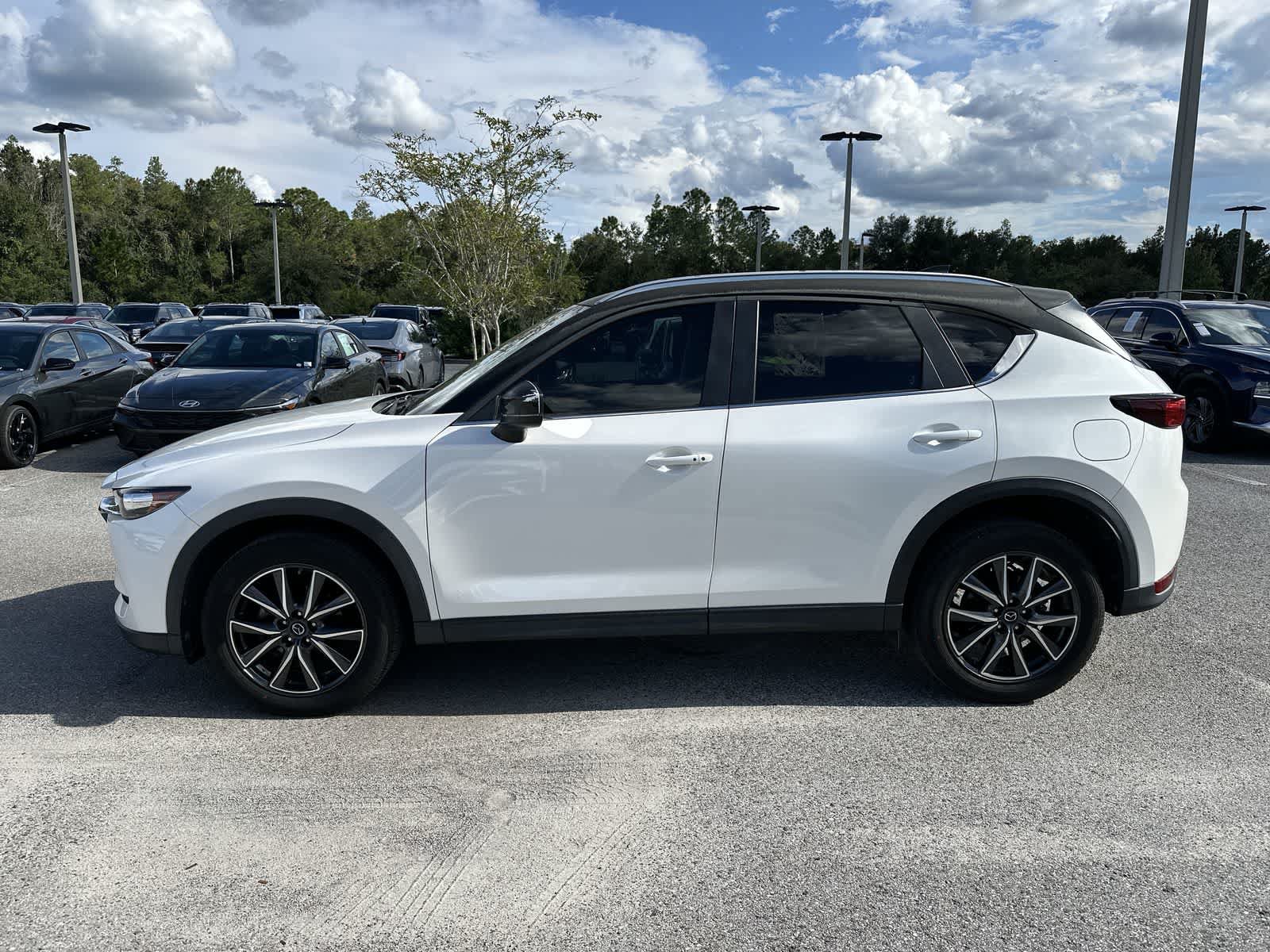 Used 2018 MAZDA CX-5 Touring w/ Preferred Equipment Package FWD image 5