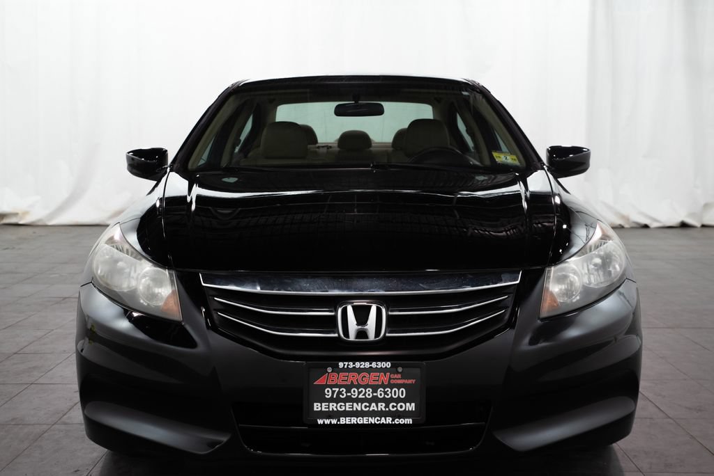 Used 2011 Honda Accord SE image 2