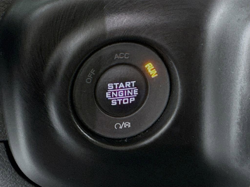 Used 2022 Jeep Gladiator Willys image 31