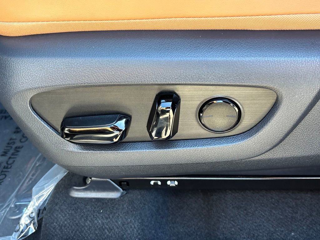 Used 2025 Lexus NX 350 AWD w/ Cold Area Package image 17