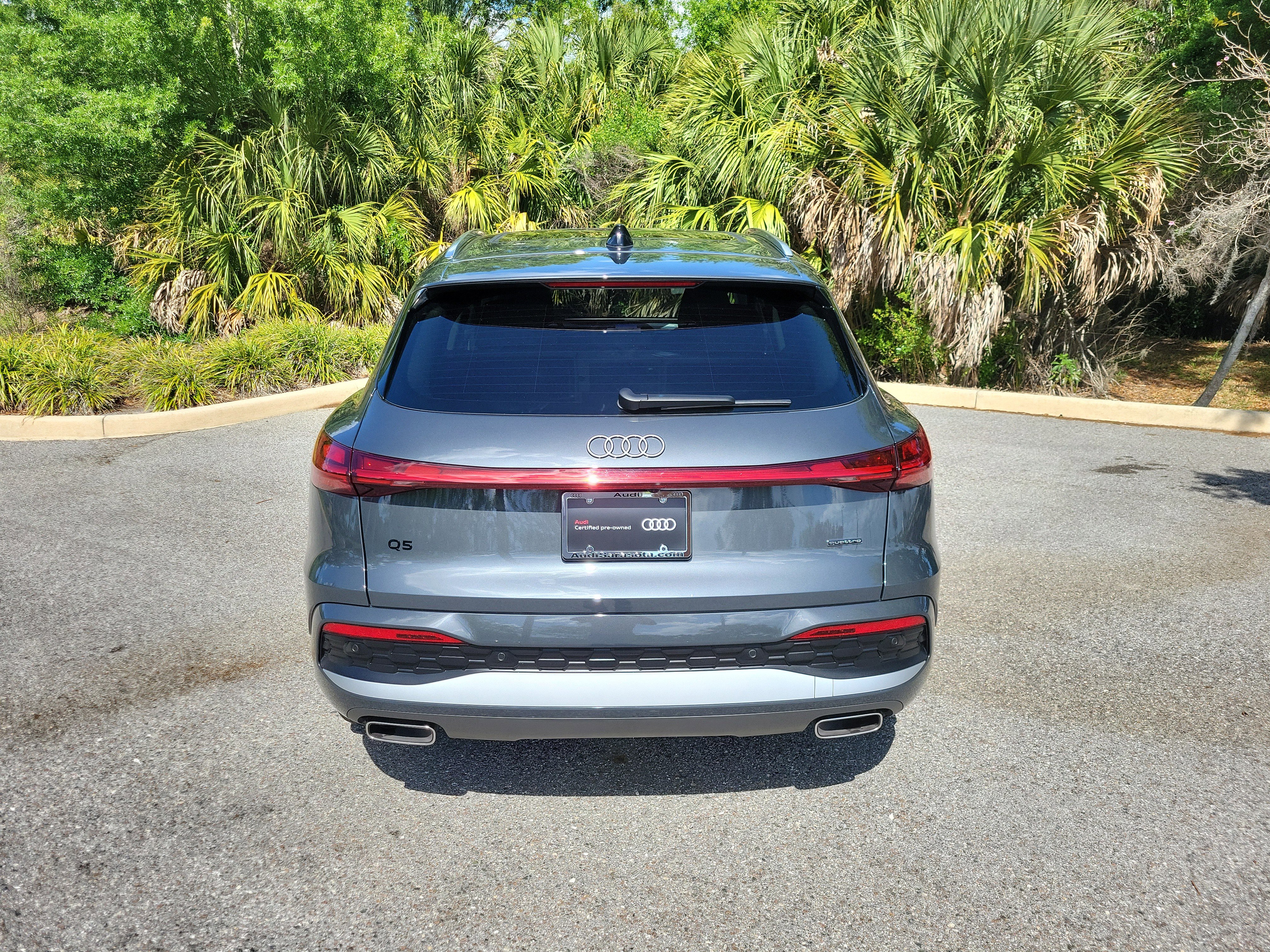 Certified 2025 Audi Q5 Prestige image 5