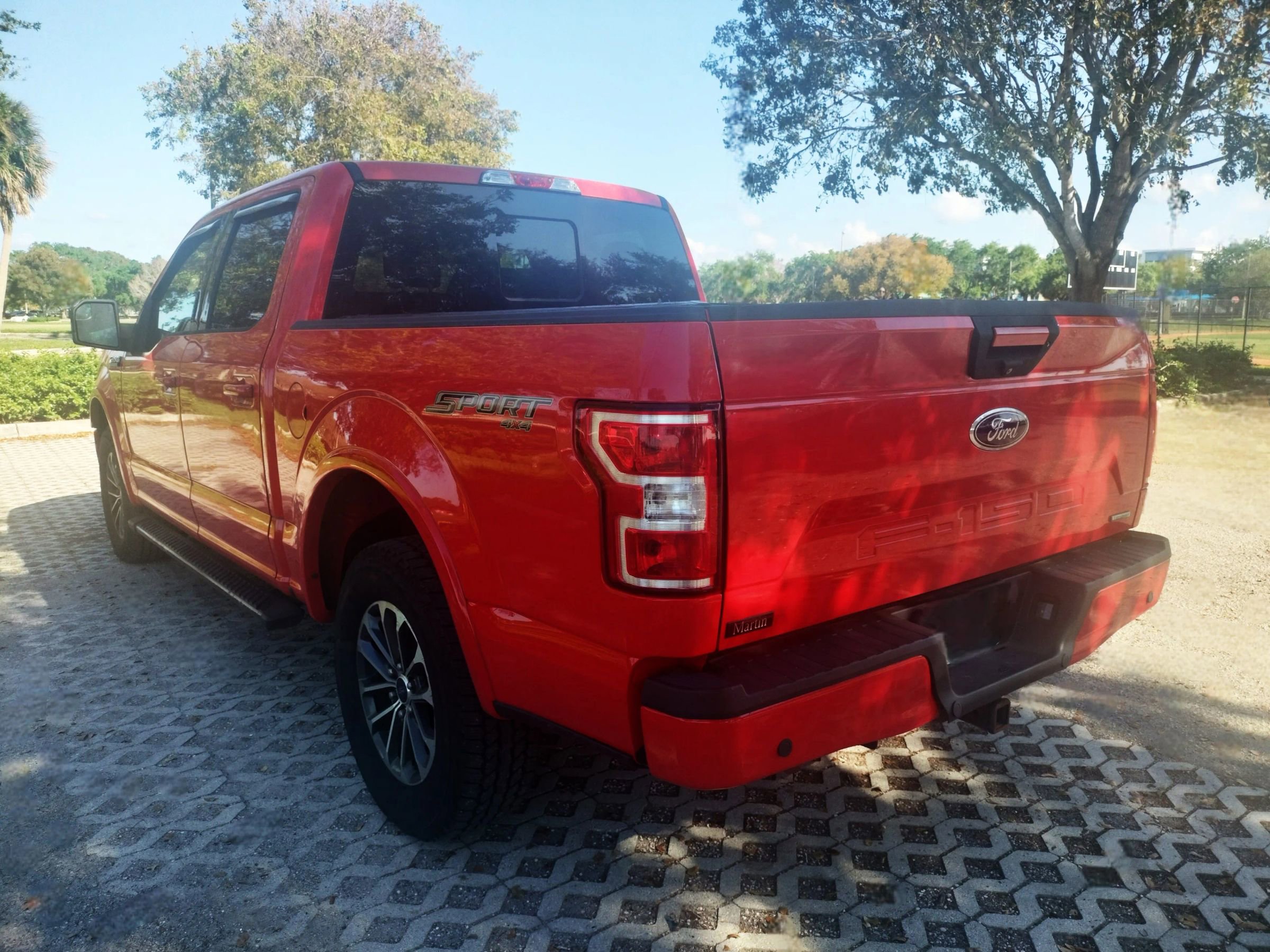 Used 2018 Ford F150 XLT w/ Equipment Group 302A Luxury AWD/4WD image 5