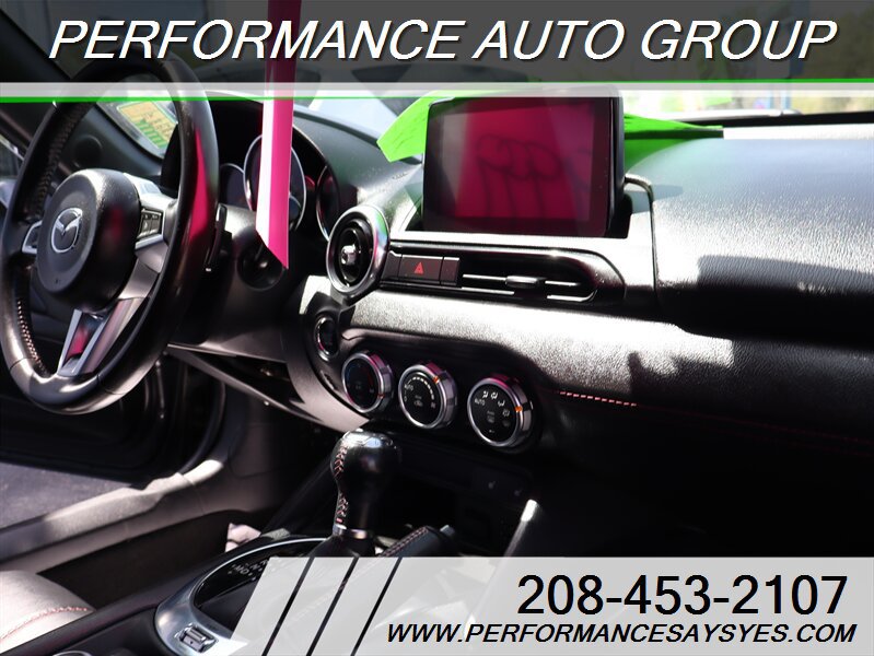 Used 2018 MAZDA MX-5 Miata RF Grand Touring RWD image 16