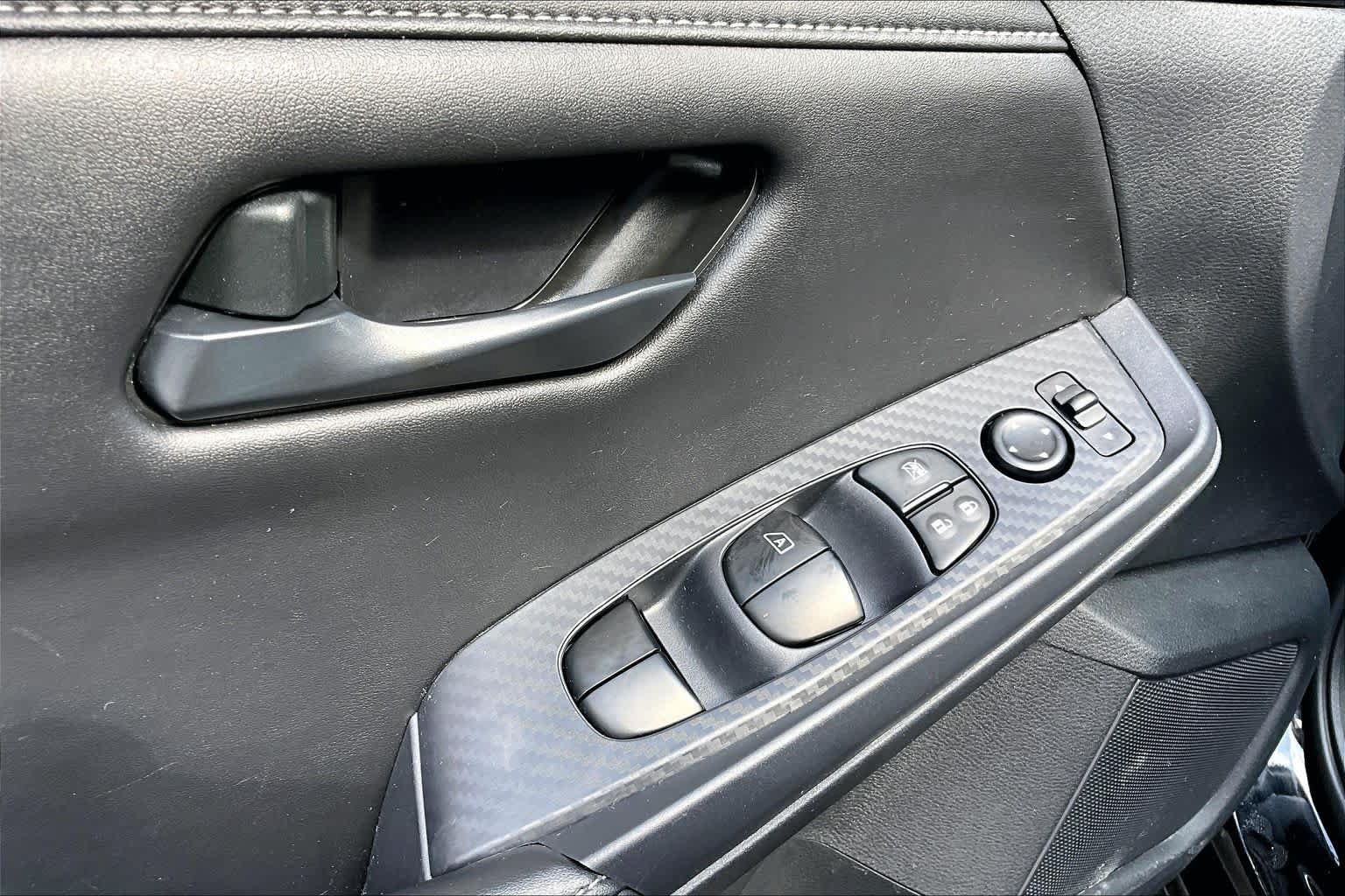 Used 2025 Nissan Sentra S FWD image 31