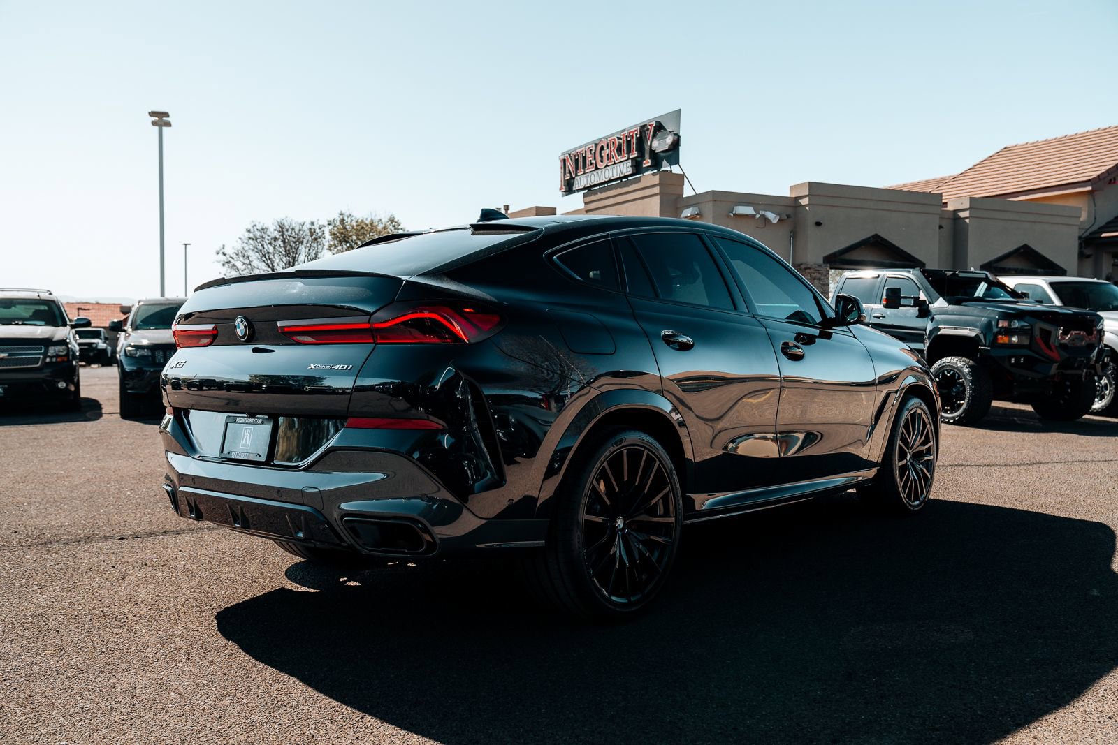 Used 2022 BMW X6 xDrive40i w/ M Sport Package image 7