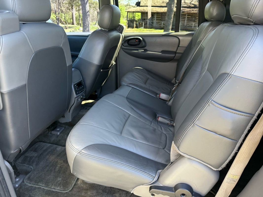 Used 2004 Chevrolet TrailBlazer LT w/ LT Preferred Equipment Group image 28