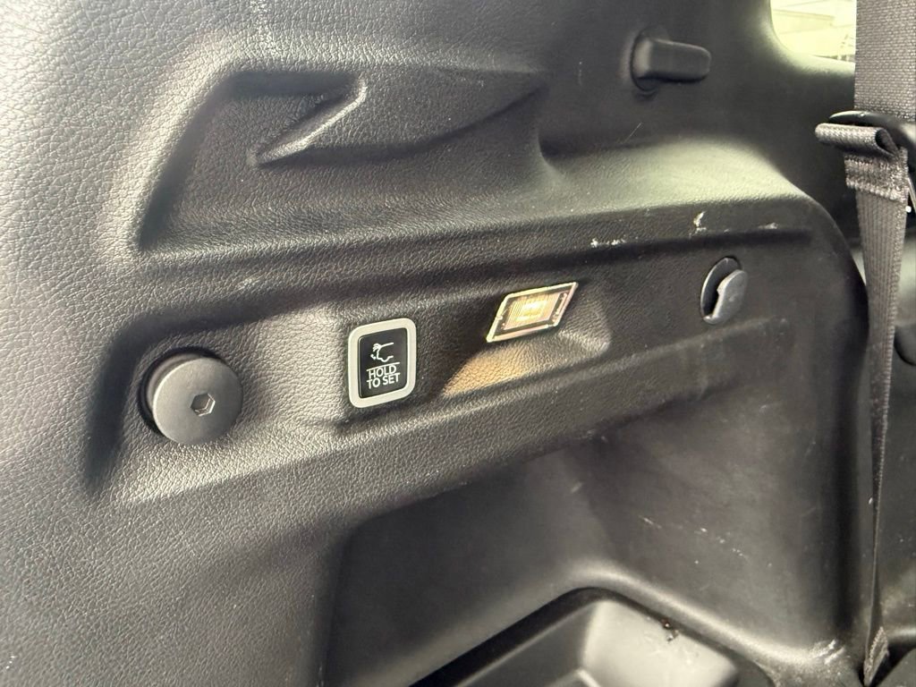 Used 2023 Jeep Grand Cherokee L Limited image 38