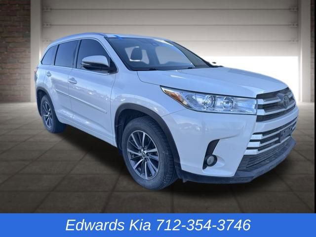 Used 2018 Toyota Highlander XLE w/ Protection Package #3