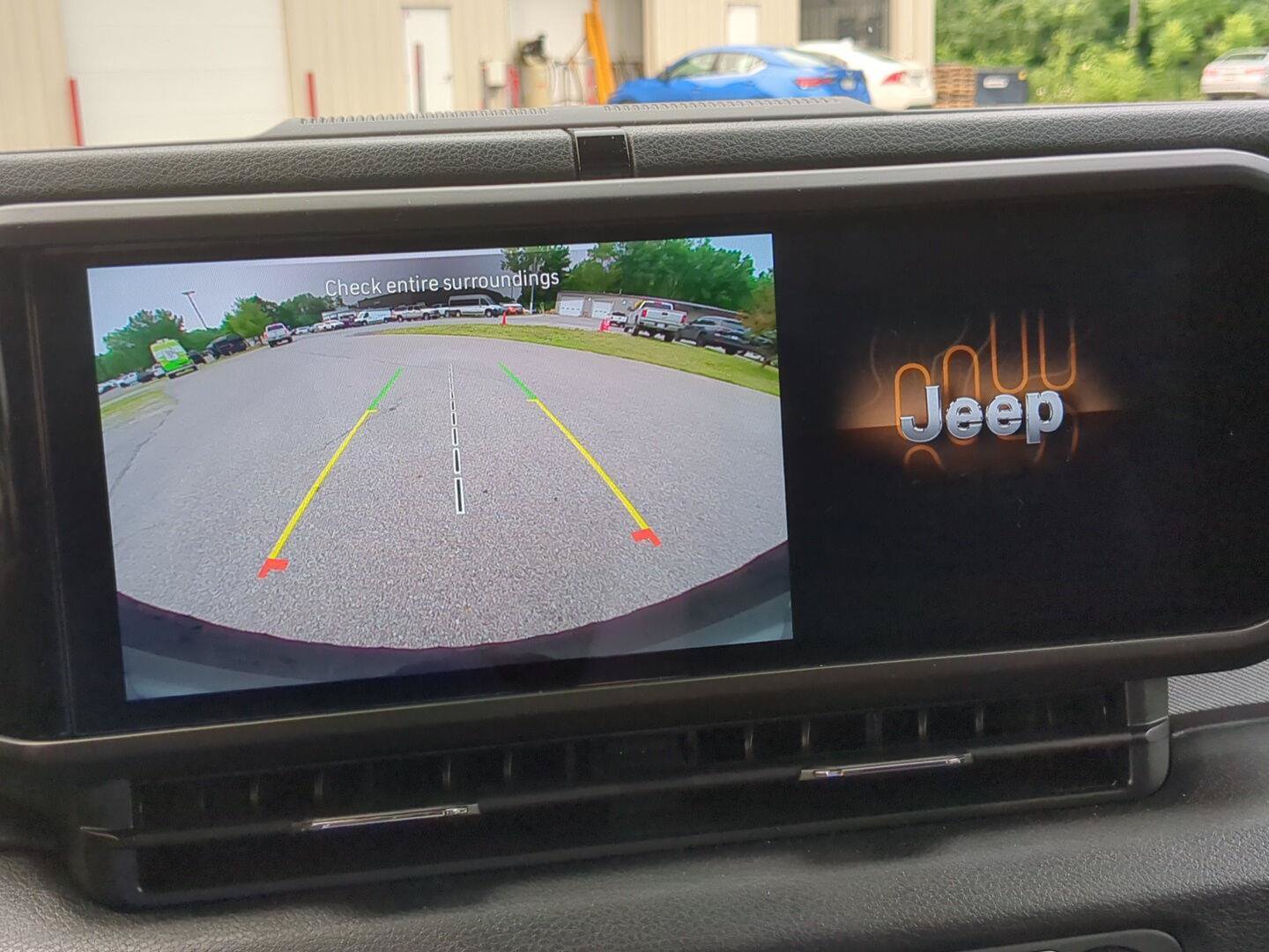 Used 2025 Jeep Wrangler Sport AWD/4WD image 21