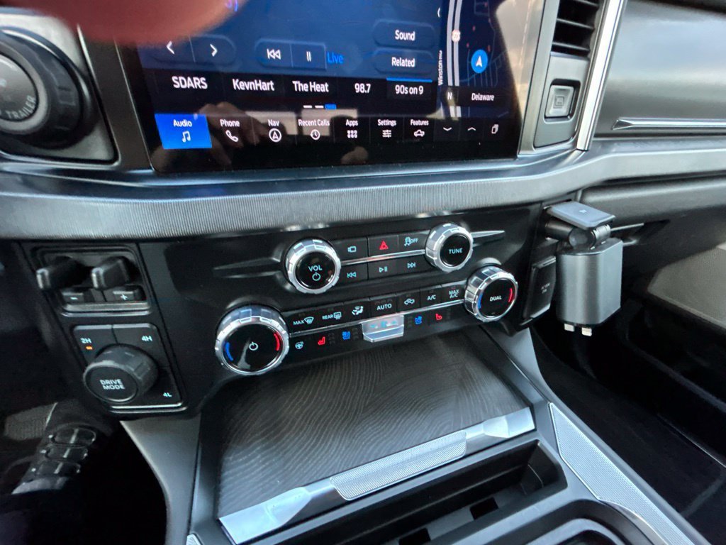 Used 2025 Ford F350 Platinum AWD/4WD image 12