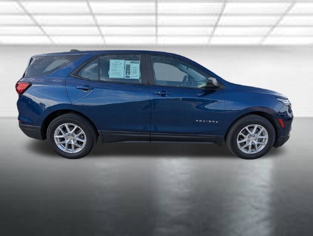 Used 2022 Chevrolet Equinox LS FWD image 10