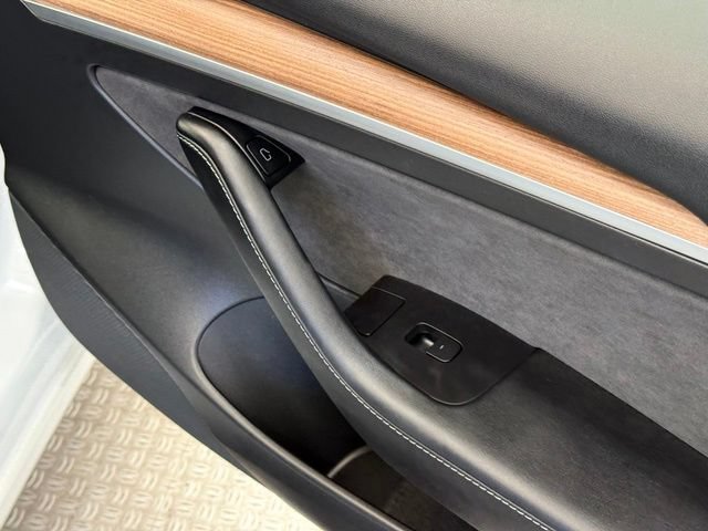 Used 2022 Tesla Model 3 RWD image 25