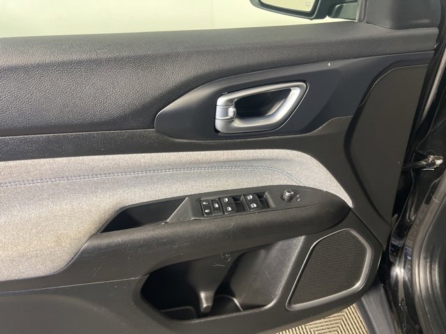 Certified 2024 Jeep Compass Latitude image 10