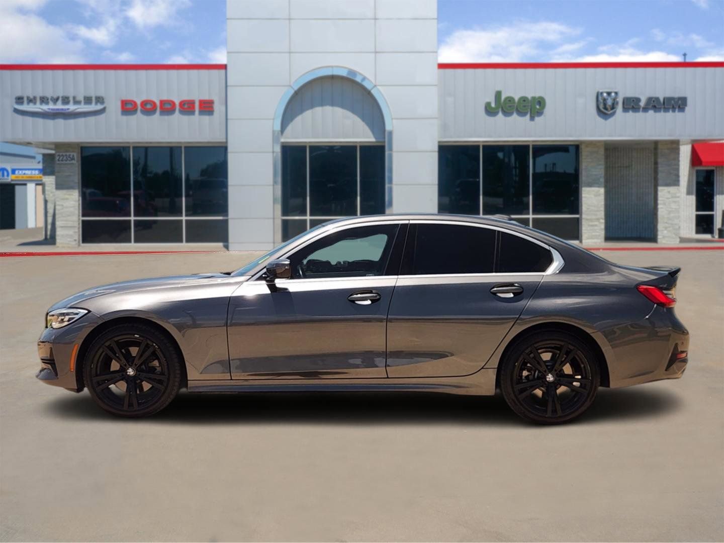 Used 2021 BMW 330i xDrive Sedan AWD/4WD image 3