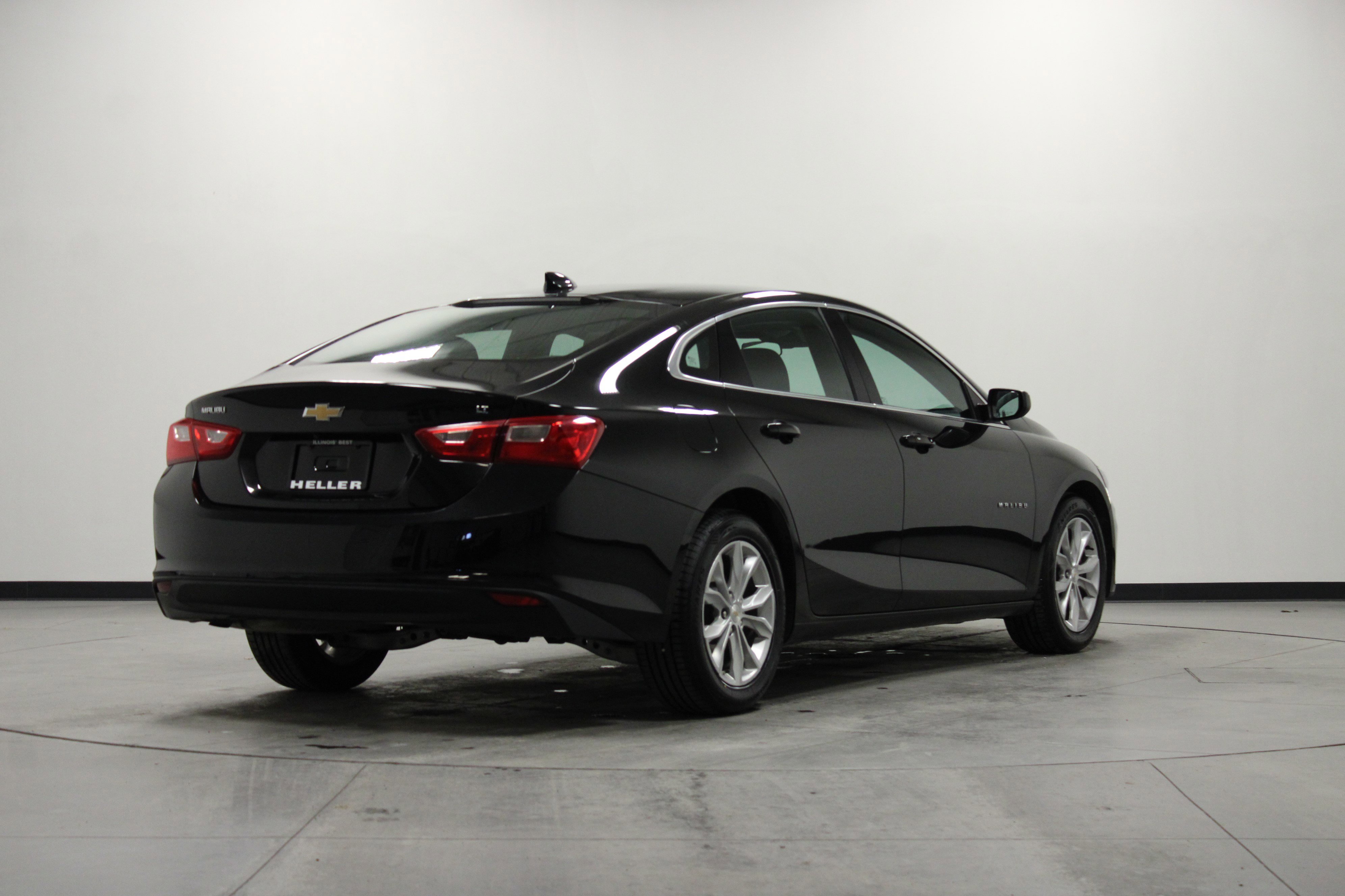 Used 2023 Chevrolet Malibu LT image 4