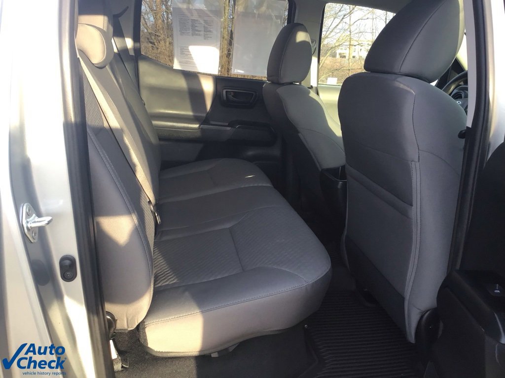 Used 2022 Toyota Tacoma SR image 14