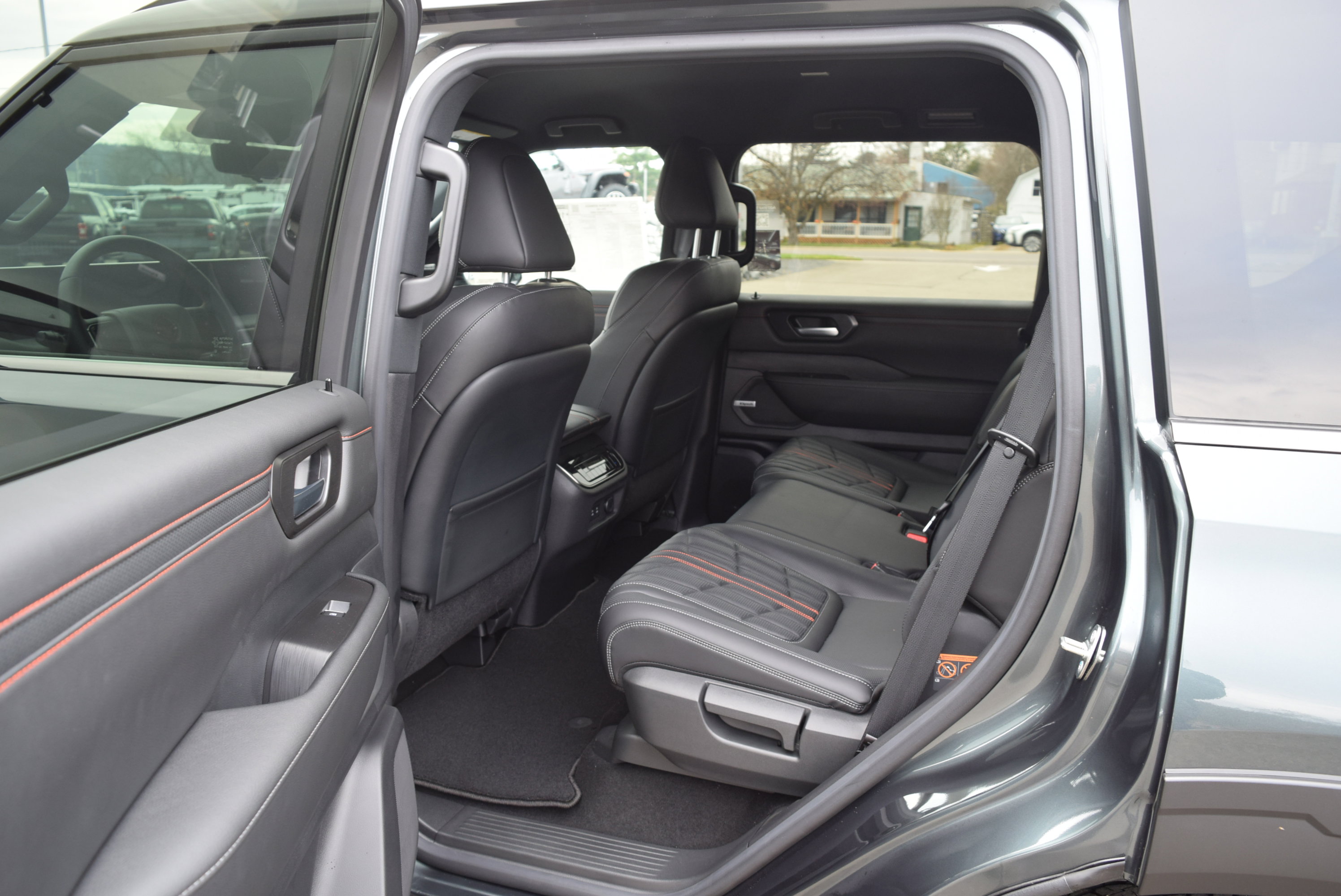 New 2025 Nissan Armada PRO-4X image 11