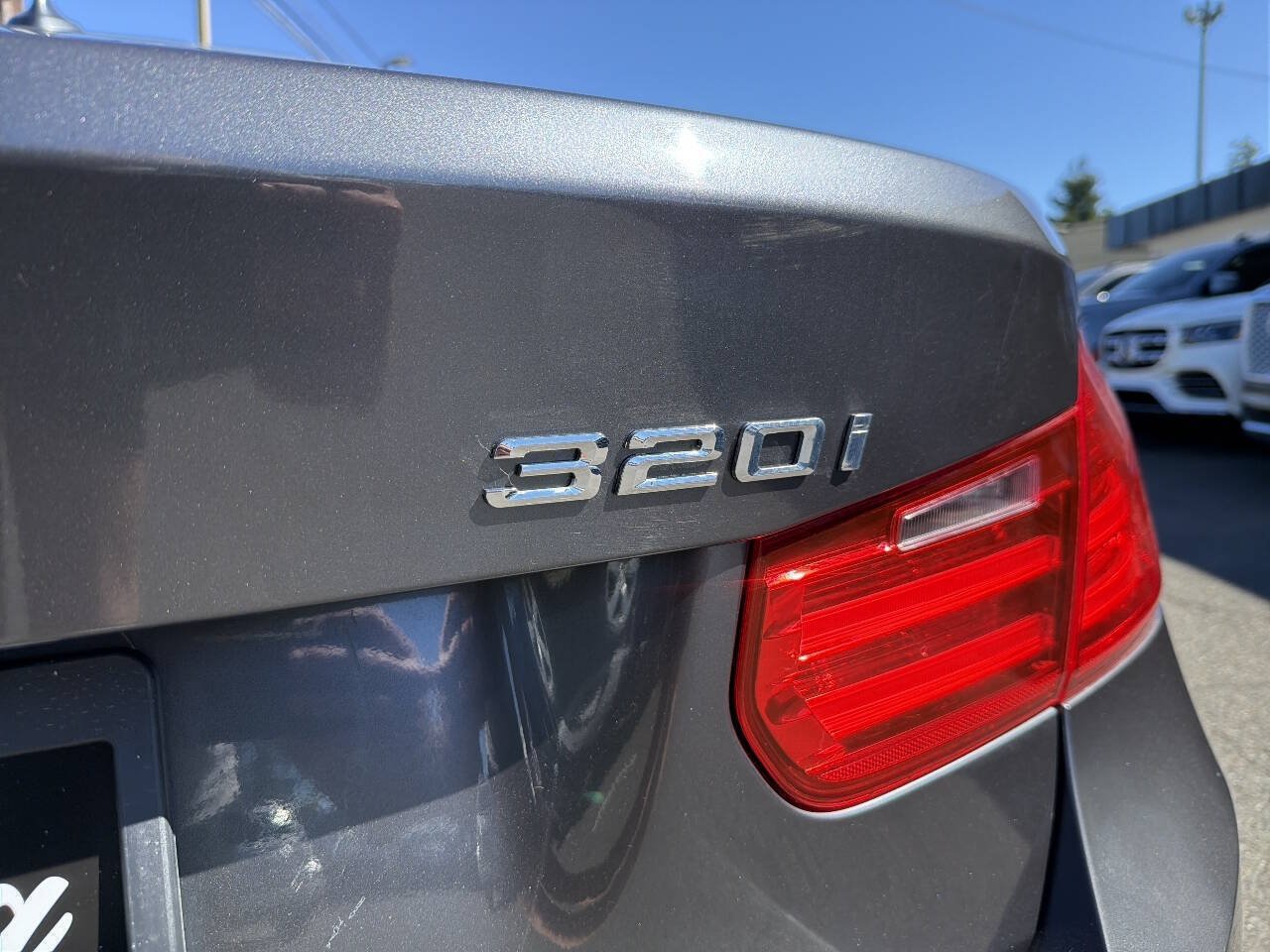 Used 2014 BMW 320i Sedan RWD image 5