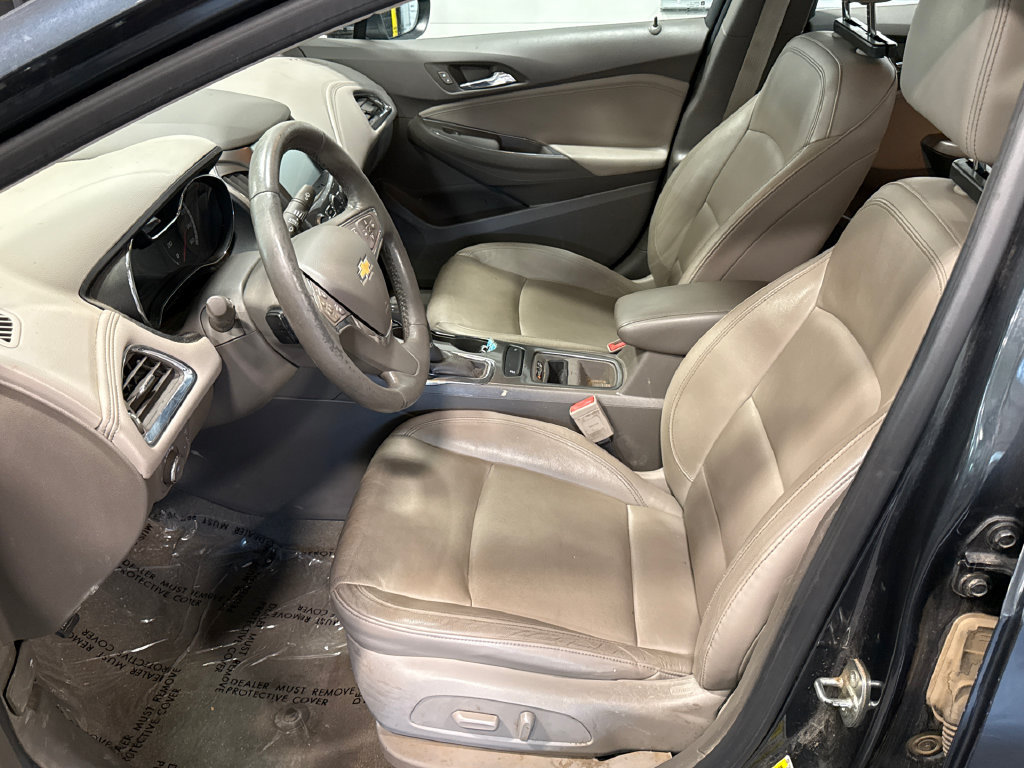 Used 2017 Chevrolet Cruze Premier FWD image 6
