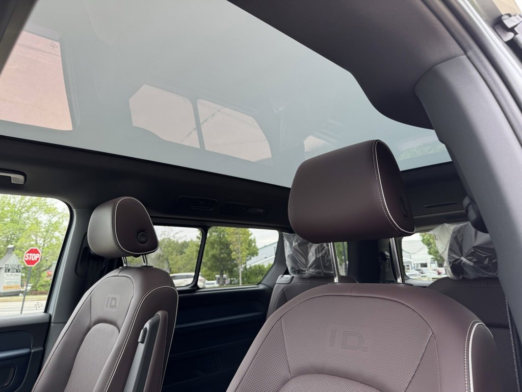 New 2025 Volkswagen ID. Buzz Pro S Plus image 21