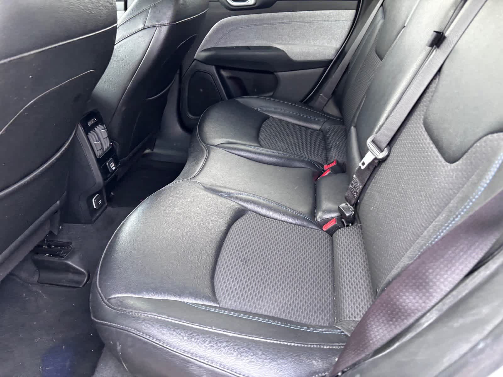 Used 2024 Jeep Compass Latitude AWD/4WD image 9