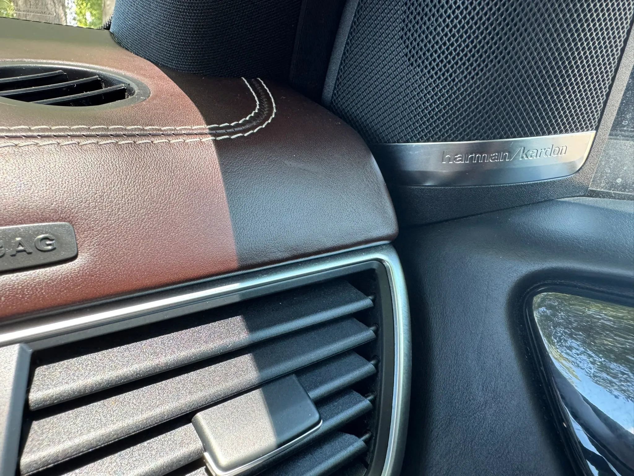 Used 2012 Mercedes-Benz ML 63 AMG 4MATIC w/ AMG Performance Pkg image 22