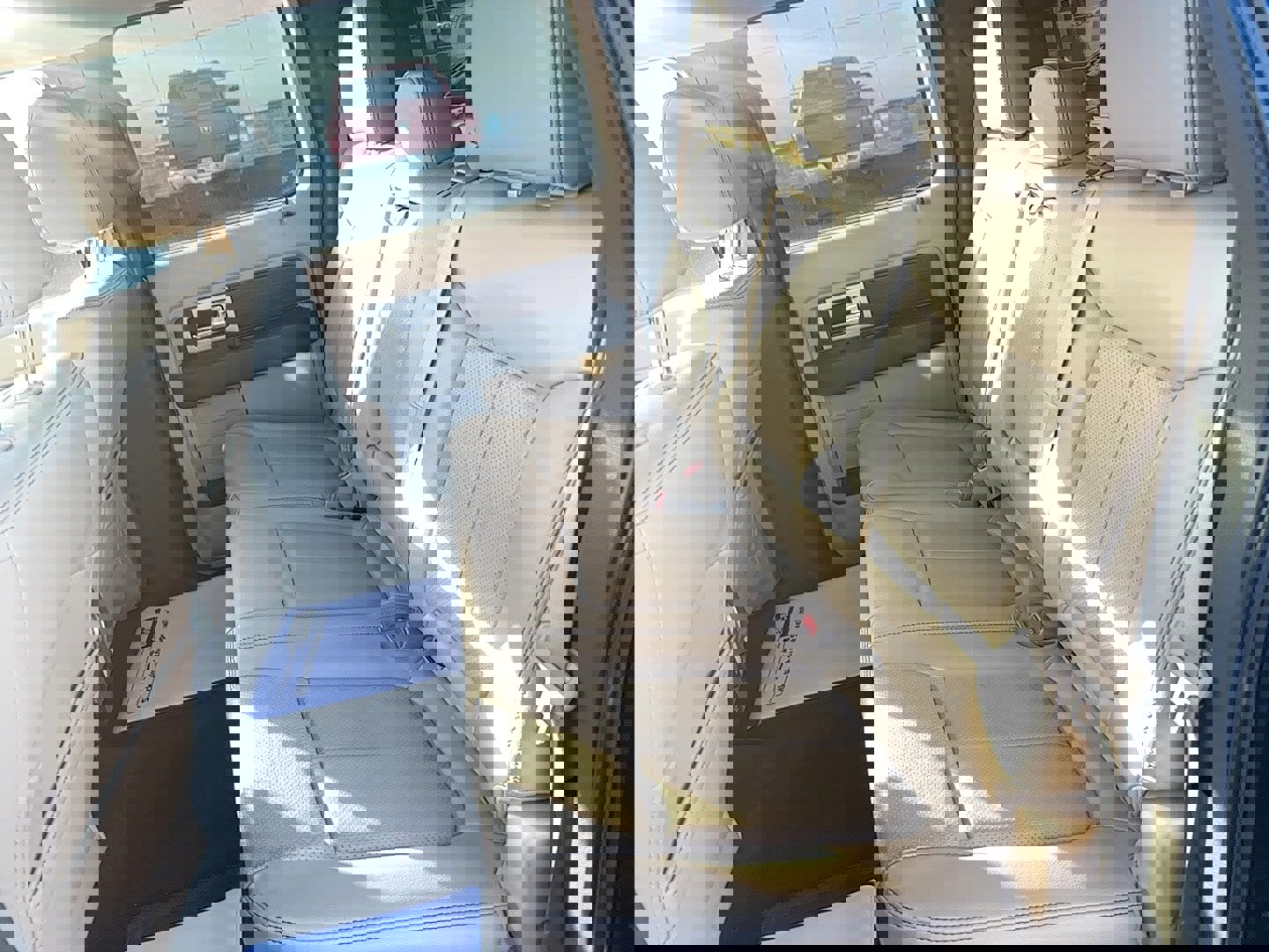 Used 2013 Ford F150 Lariat w/ Luxury Equipment Group image 10