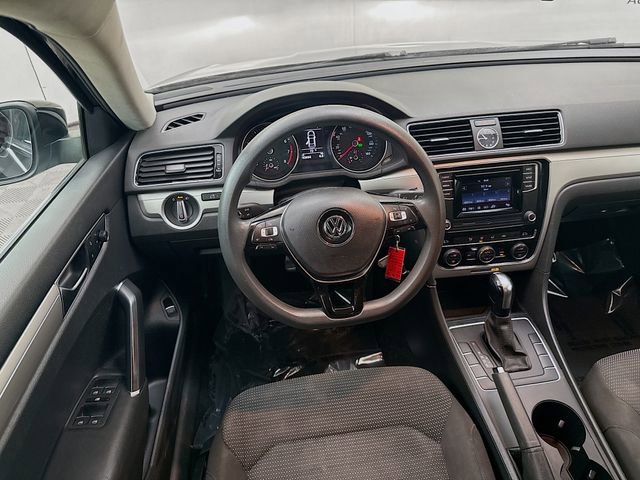 Used 2017 Volkswagen Passat 1.8T S FWD image 20