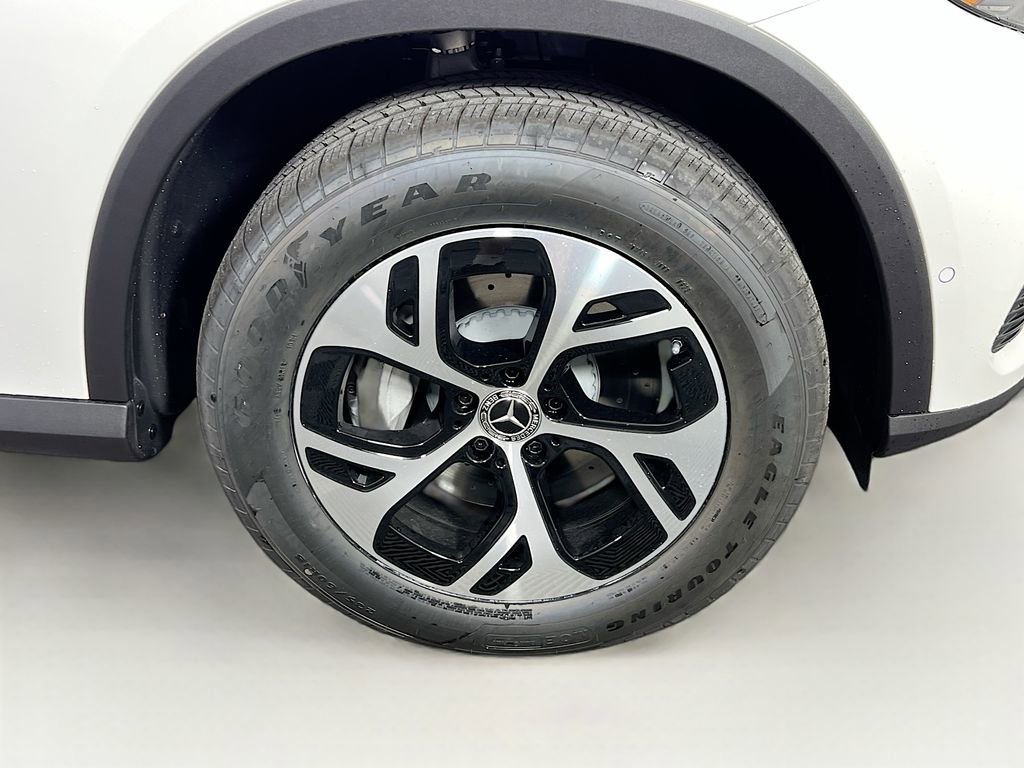 Used 2026 Mercedes-Benz GLC 350e 4MATIC image 35