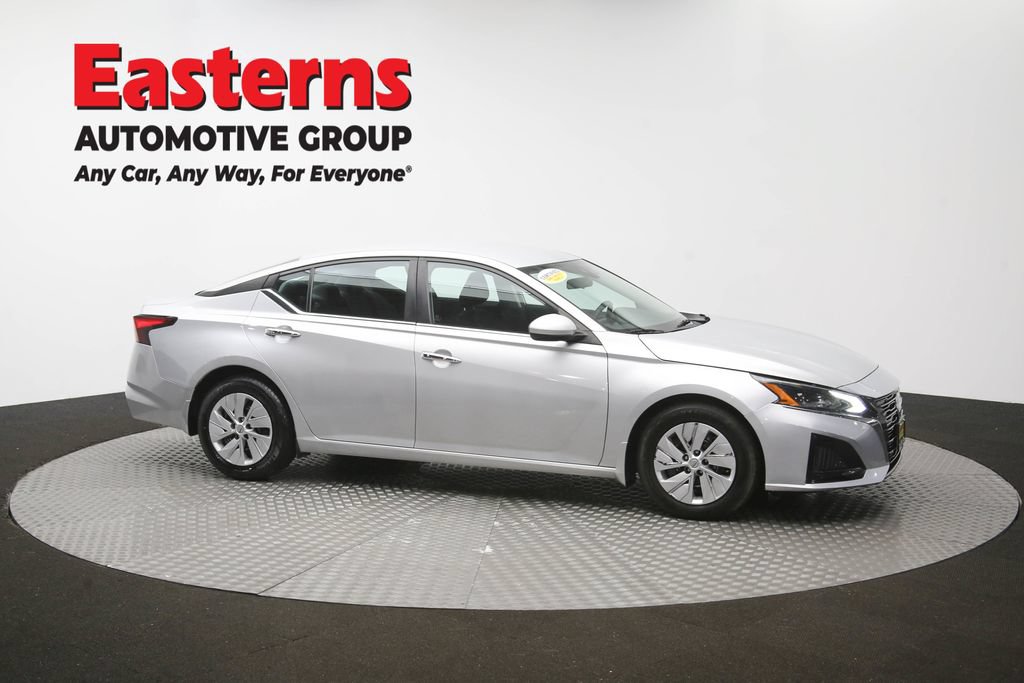 Used 2023 Nissan Altima 2.5 S FWD image 45