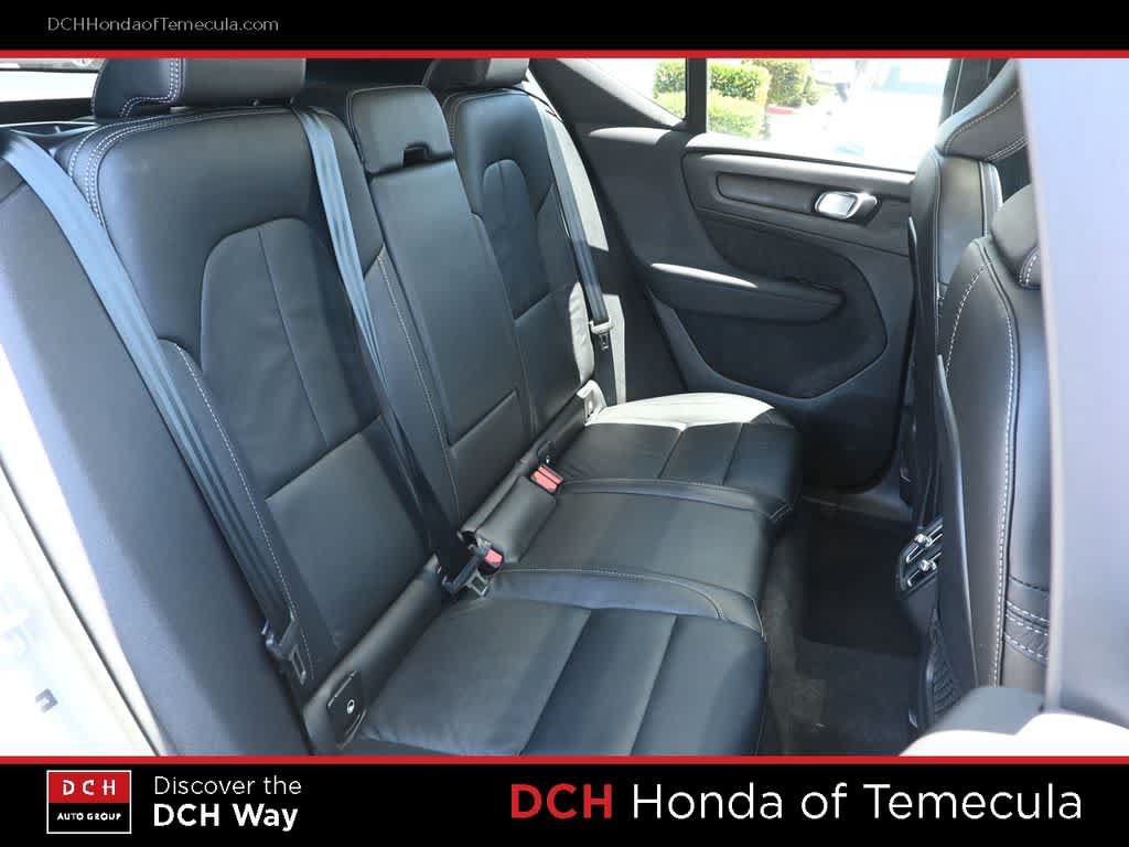 Used 2023 Volvo XC40 B5 Ultimate w/ Protection Package Premier AWD/4WD image 30