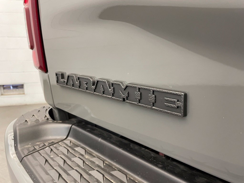 New 2026 RAM 2500 Laramie w/ Night Edition AWD/4WD image 8