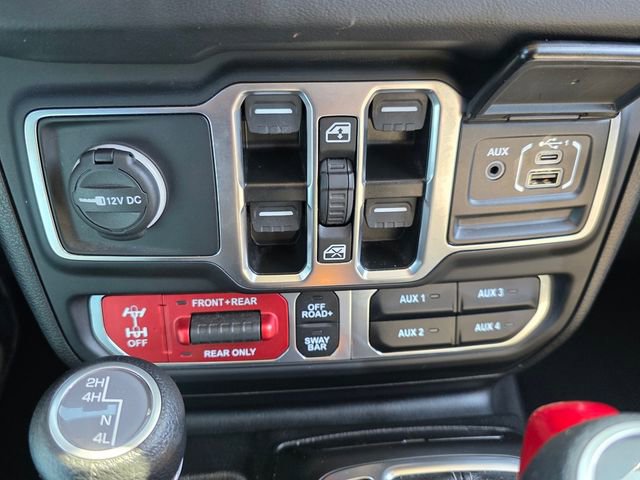 Used 2025 Jeep Wrangler Unlimited Rubicon AWD/4WD image 19