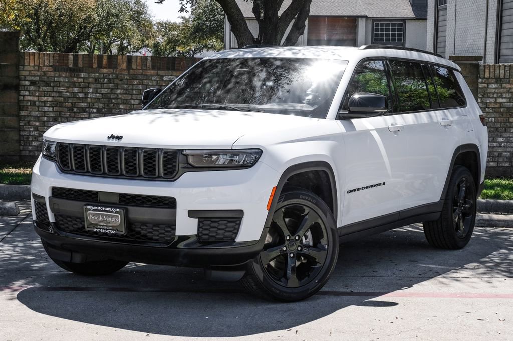Used 2023 Jeep Grand Cherokee L Laredo AWD/4WD image 11