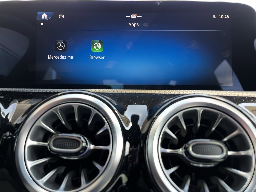 Used 2025 Mercedes-Benz CLA 35 AMG 4MATIC image 36