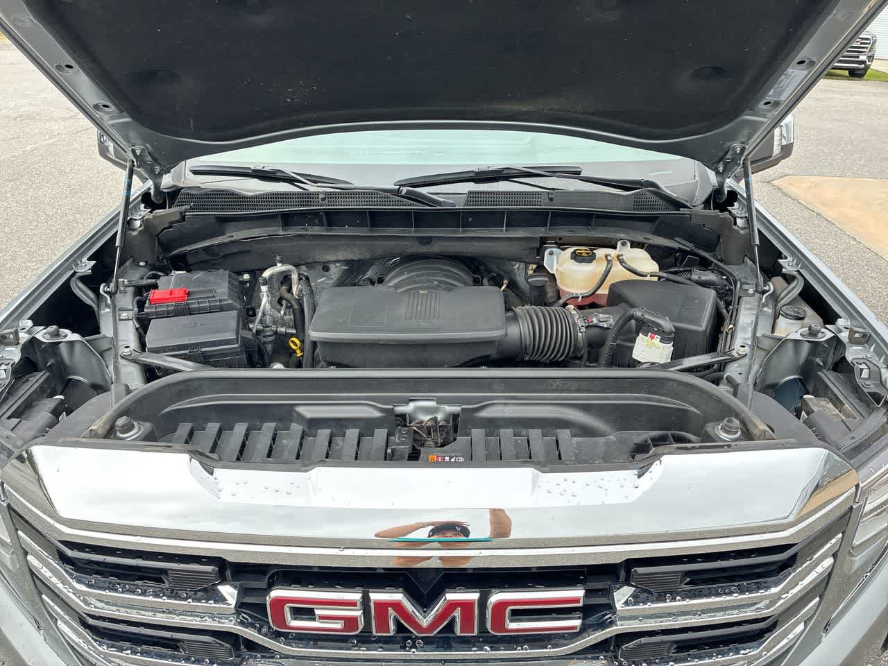 Used 2025 GMC Sierra 1500 SLT AWD/4WD image 29