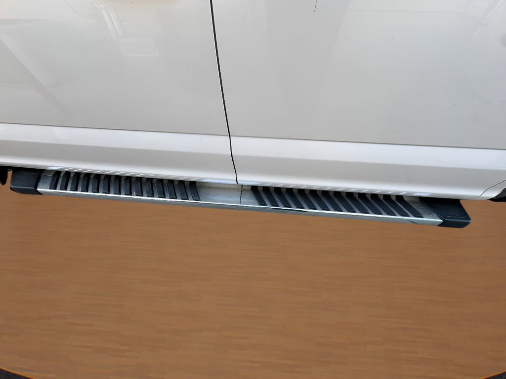 Used 2019 Ford F150 Lariat image 37