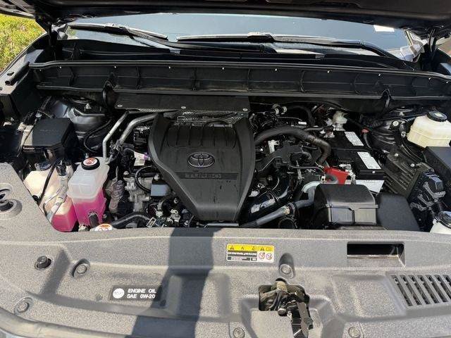 Certified 2025 Toyota Highlander LE FWD image 25