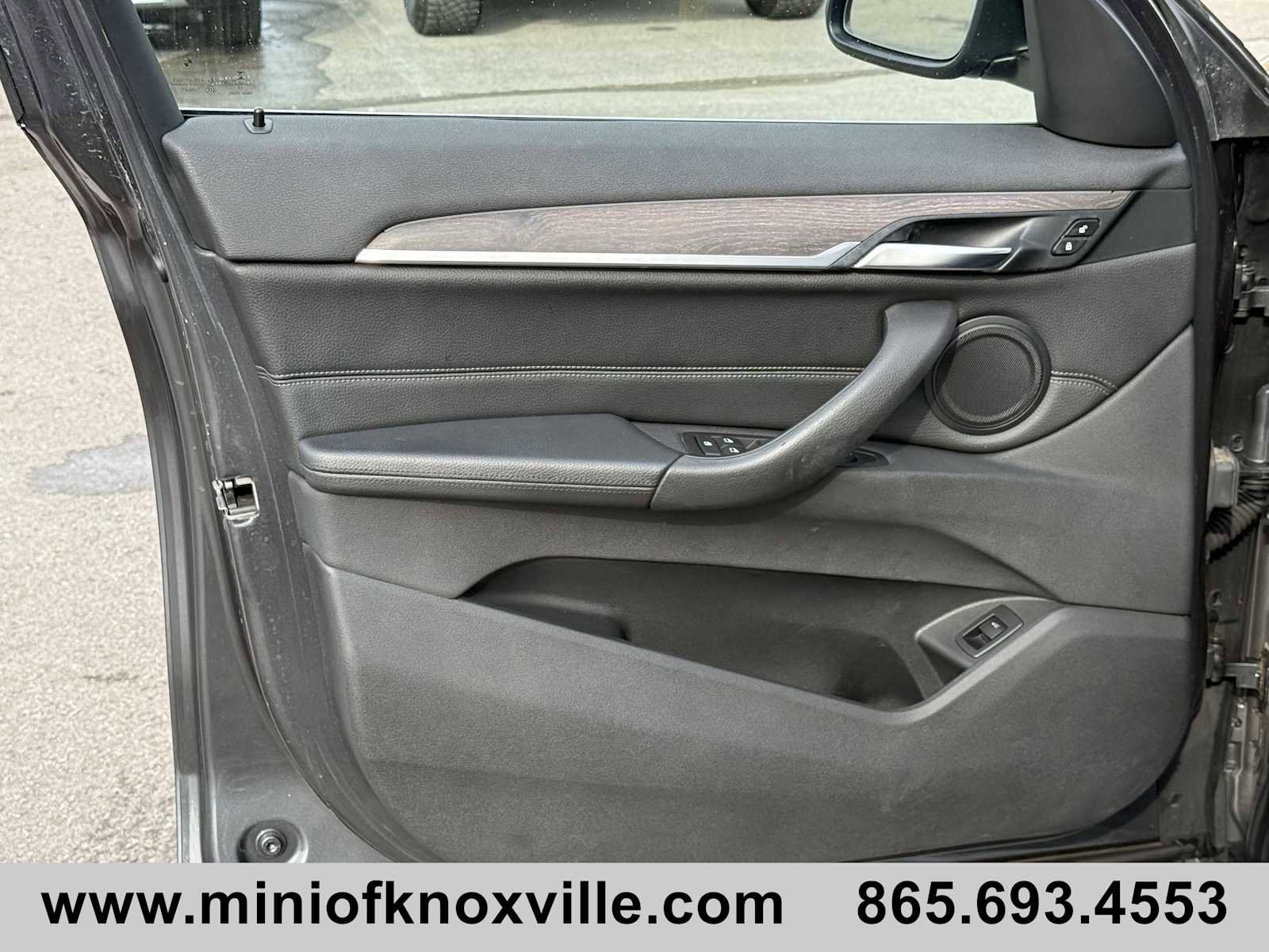 Used 2016 BMW X1 xDrive28i image 12