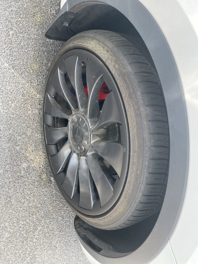 Used 2022 Tesla Model Y Performance image 6